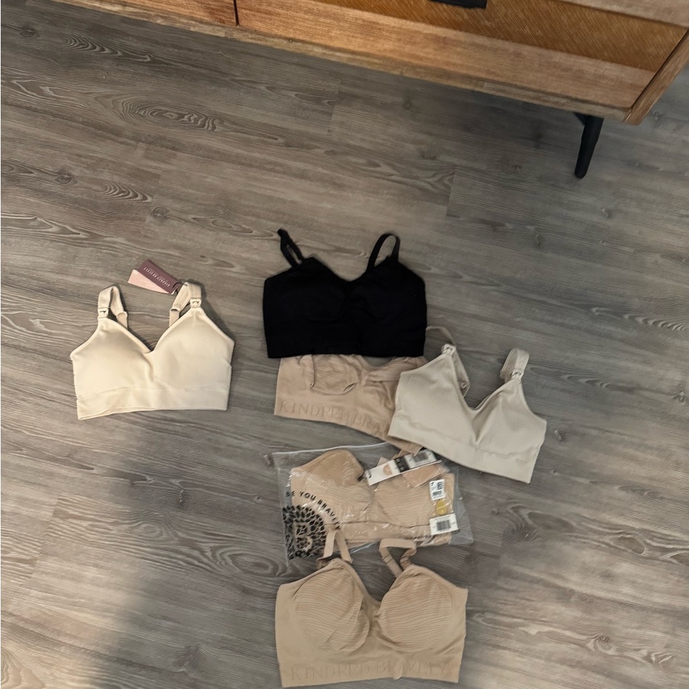 Kindred Bravely nursing/pumping bras. 2 new and rest in EUC. All size medium